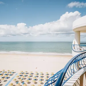 https://playa-victoria.es-andalucia.com