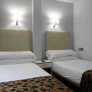 κάντε κράτηση εδώ